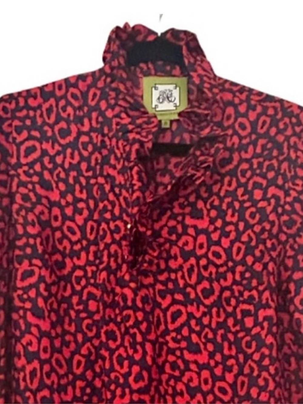 Elizabeth McKay Red Silk Leopard Animal Print Blouse with ruffled collar Size 8.
